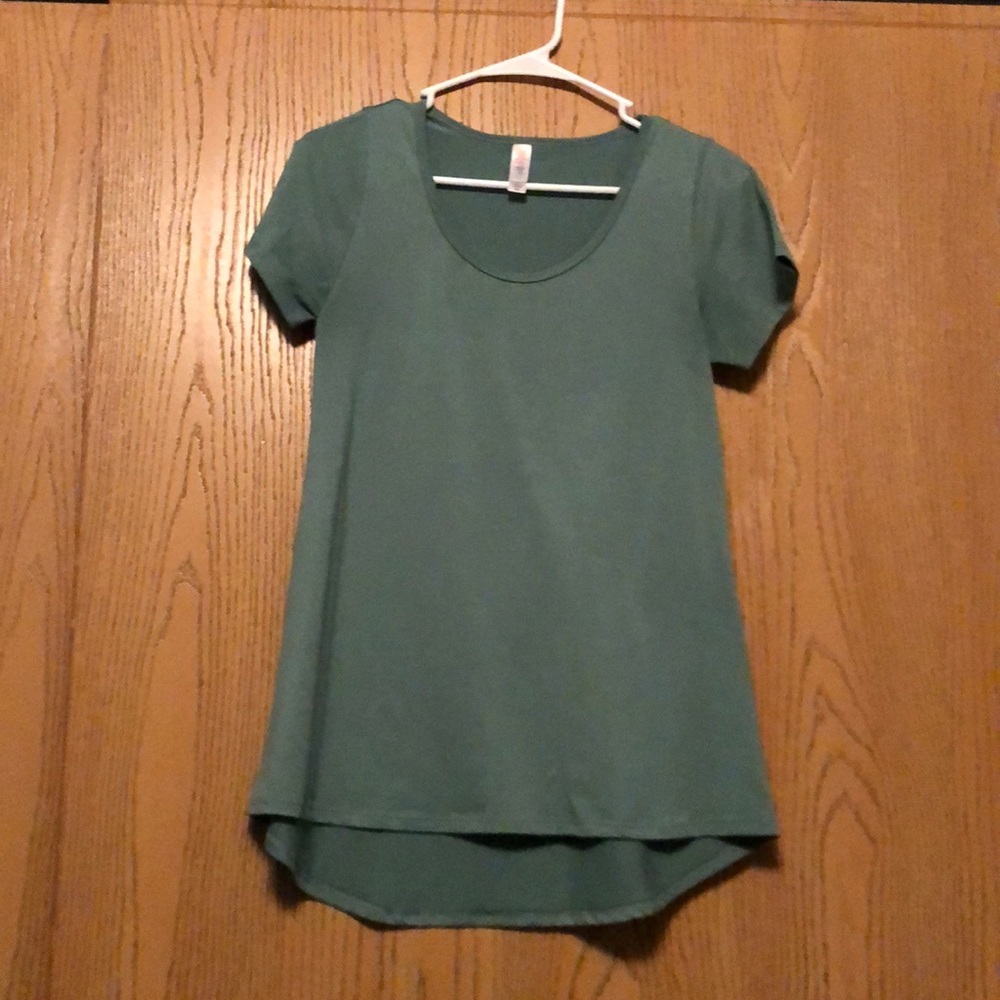💜 Lularoe classic tee xxs